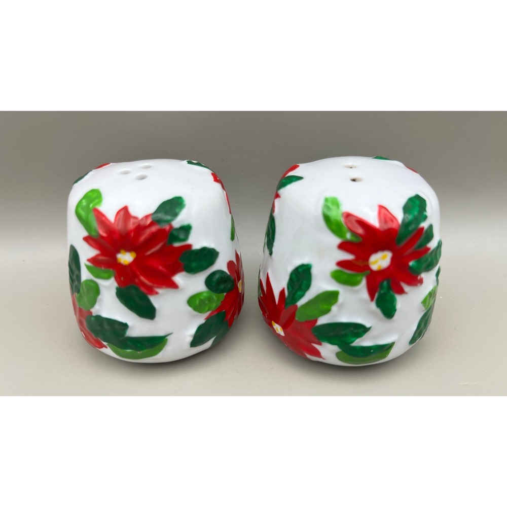 Vtg Christmas Poinsettia Ceramic Salt Pepperā Shakers Set White Red Amherst 2"